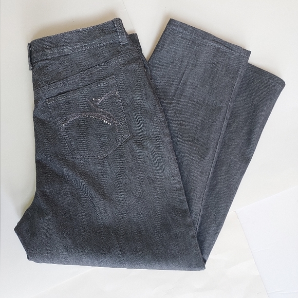 NWOT Gloria Vanderbilt Amanda Gray Stretch Straight Leg Jeans Size Ladies 16 - Picture 1 of 11